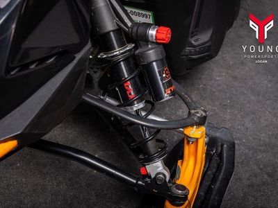2023 Ski-Doo Summit X 850 E-TEC Turbo R 165 SS H_Al Powder 3.0_4.5 Blk - Photo 9
