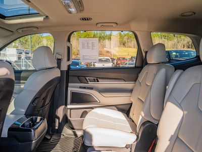 2023 Kia Telluride - Photo 18