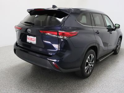 2023 Toyota Highlander FWD - Photo 7