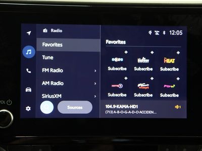 2023 Toyota Highlander FWD - Photo 19