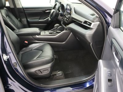 2023 Toyota Highlander FWD - Photo 41