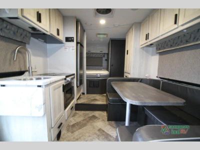 2021 Forest River RV Sunseeker — photo 22 view