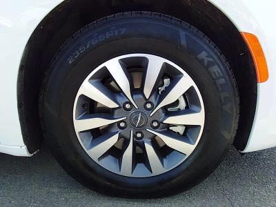 2023 Chrysler Pacifica — photo 10 view