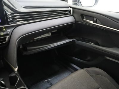 2025 Toyota Camry FWD - Photo 22