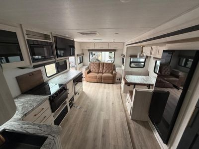 2024 Forest River RV Grand Surveyor - Photo 18