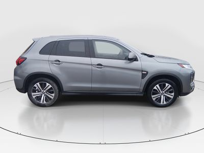 2025 Mitsubishi Outlander Sport — photo 8 view