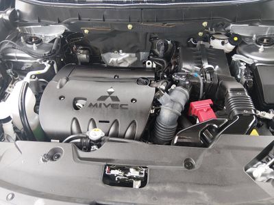 2025 Mitsubishi Outlander Sport — photo 9 view