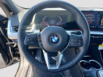 2026 BMW X2 — photo 8 view