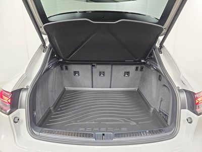 2025 Porsche Macan - Photo 25