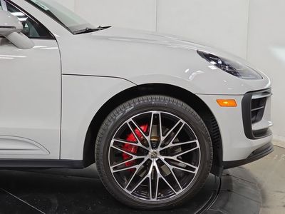 2025 Porsche Macan - Photo 11