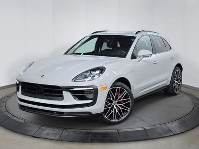 2025 Porsche Macan - Photo 1