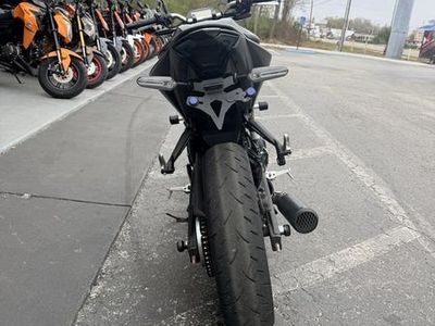 2023 Yamaha MT-03 - Photo 7