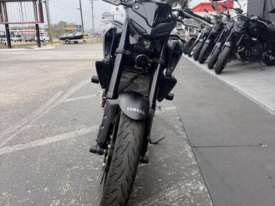 2023 Yamaha MT-03 - Photo 3