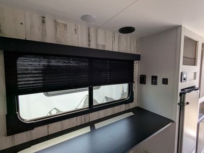 2025 Travel Lite Rove Lite — photo 7 view