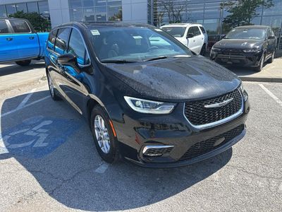 2026 Chrysler Pacifica — side profile view