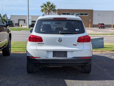 2015 Volkswagen Tiguan - Photo 2