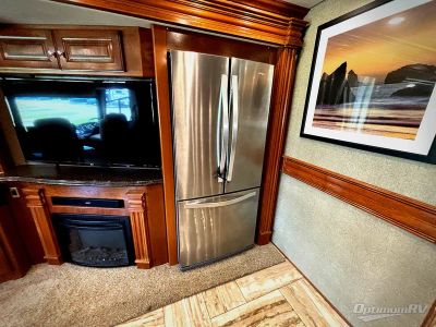 2018 Fleetwood Discovery LXE — photo 13 view