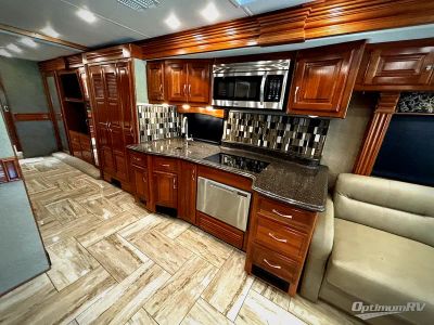 2018 Fleetwood Discovery LXE — photo 15 view