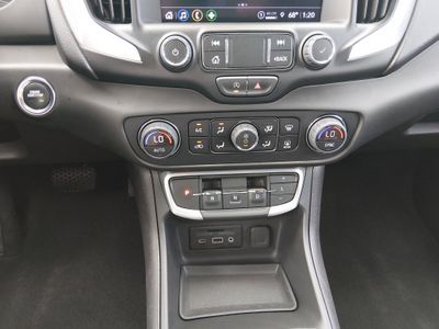 2024 GMC Terrain — photo 13 view