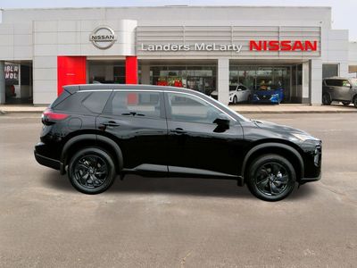 2026 Nissan Rogue - Photo 2