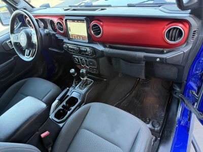 2018 Jeep Wrangler — photo 16 view