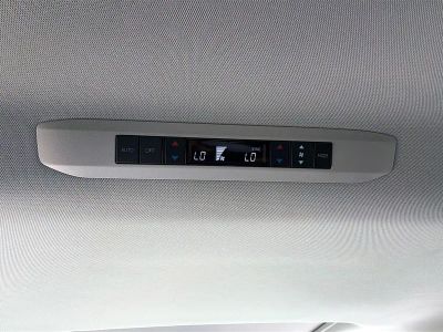 2025 Toyota Sienna — photo 19 view