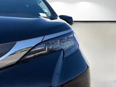 2025 Toyota Sienna — photo 9 view