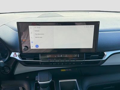 2025 Toyota Sienna — photo 30 view
