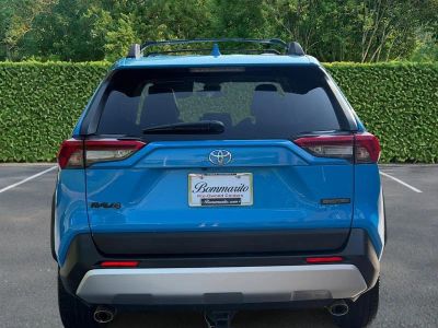 2019 Toyota RAV4 — detail view