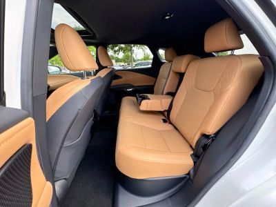 2024 Lexus RX — photo 31 view