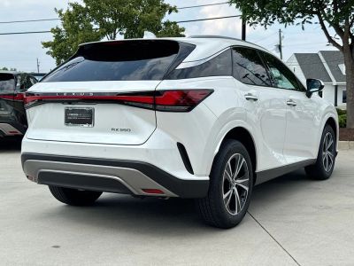 2024 Lexus RX — photo 8 view