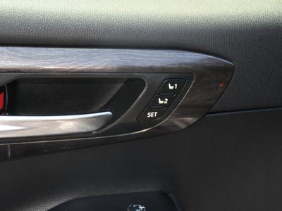 2020 Toyota Highlander - Photo 12