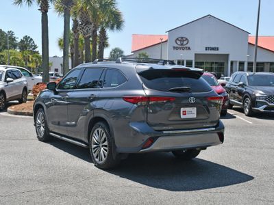 2020 Toyota Highlander - Photo 3