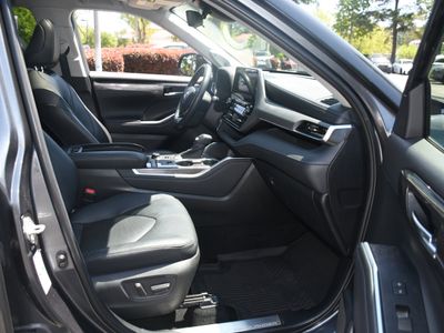 2020 Toyota Highlander - Photo 23