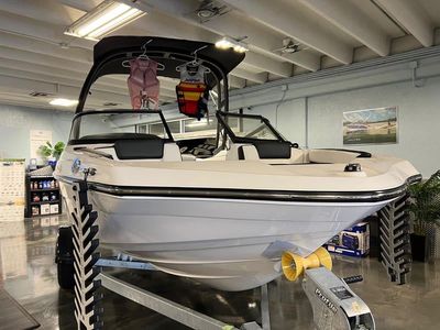 2025 Yamaha Boats AR195 - Photo 1