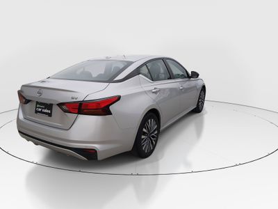 2024 Nissan Altima — photo 7 view
