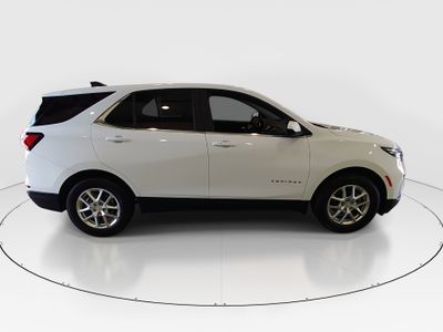 2024 Chevrolet Equinox — photo 8 view