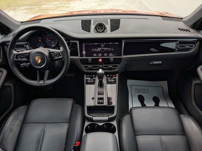 2023 Porsche Macan - Photo 15
