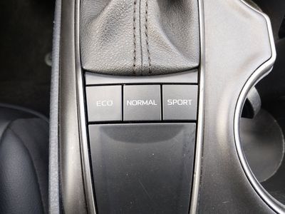 2024 Toyota Camry - Photo 17