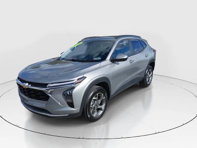 2025 Chevrolet Trax - Photo 3
