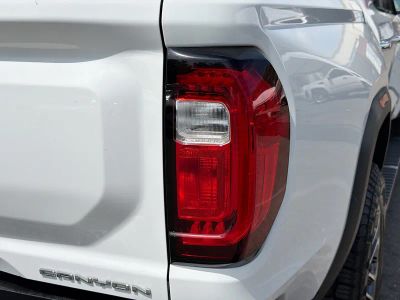2023 GMC Canyon — photo 11 view