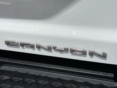 2023 GMC Canyon — photo 13 view