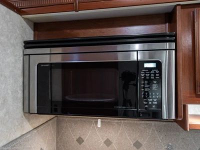2011 Itasca Meridian - Photo 12