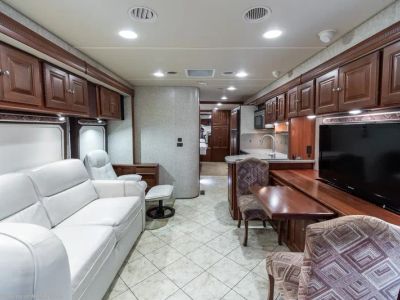 2011 Itasca Meridian - Photo 5