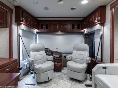 2011 Itasca Meridian - Photo 3