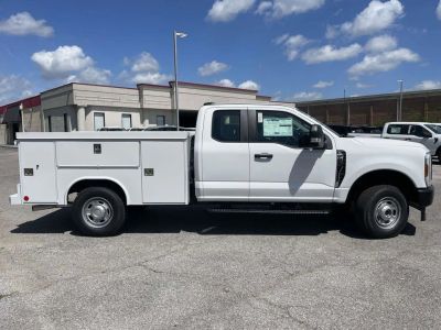 2026 Ford Super Duty - Photo 2