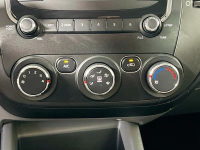 2017 Kia Forte — photo 20 view