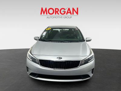 2017 Kia Forte — photo 8 view
