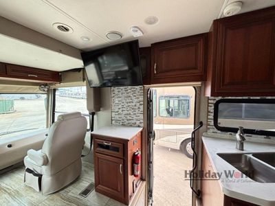 2018 Forest River Legacy SR 340 - Photo 22