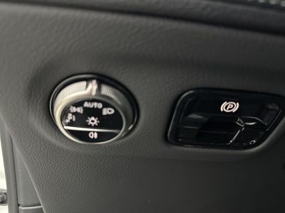2026 Mercedes-Benz EQE - Photo 18